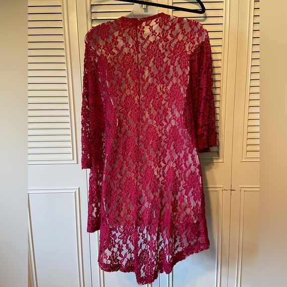 Lu La Roe Lace Cover - Picture 2 of 4